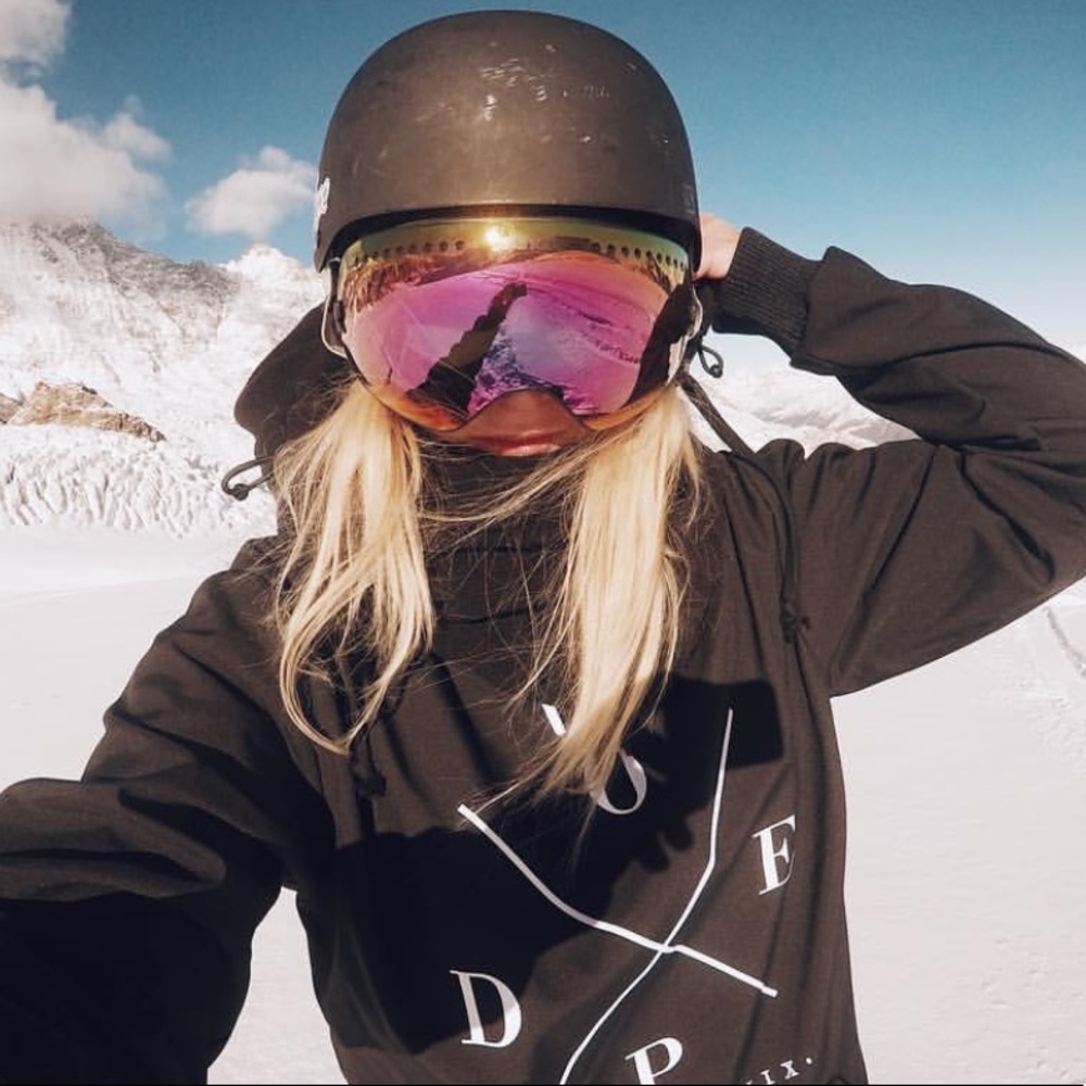 Snow Goggles 🏂 - Picture 6 of 8